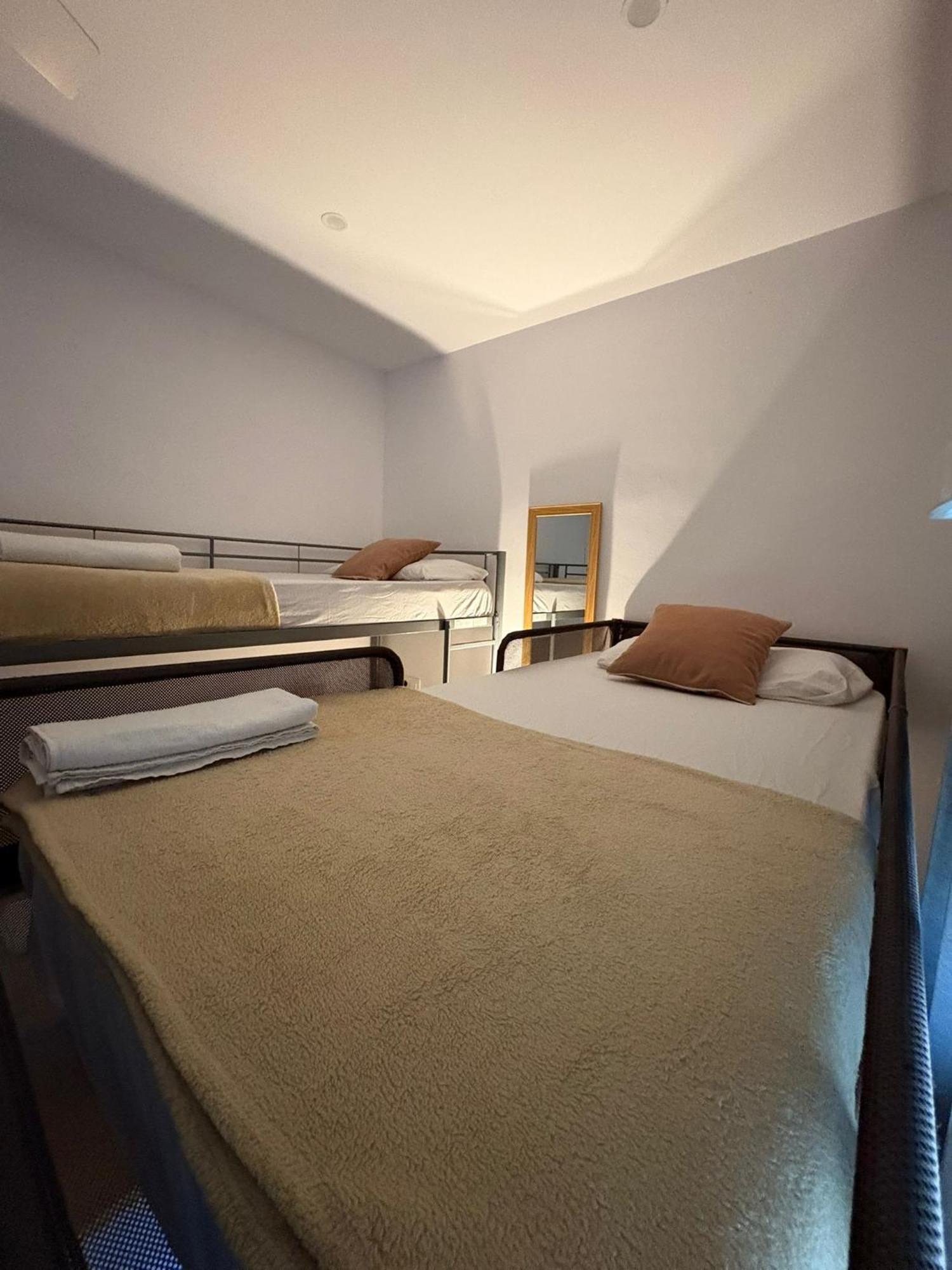 Habitaciones En Barcelona Kültér fotó