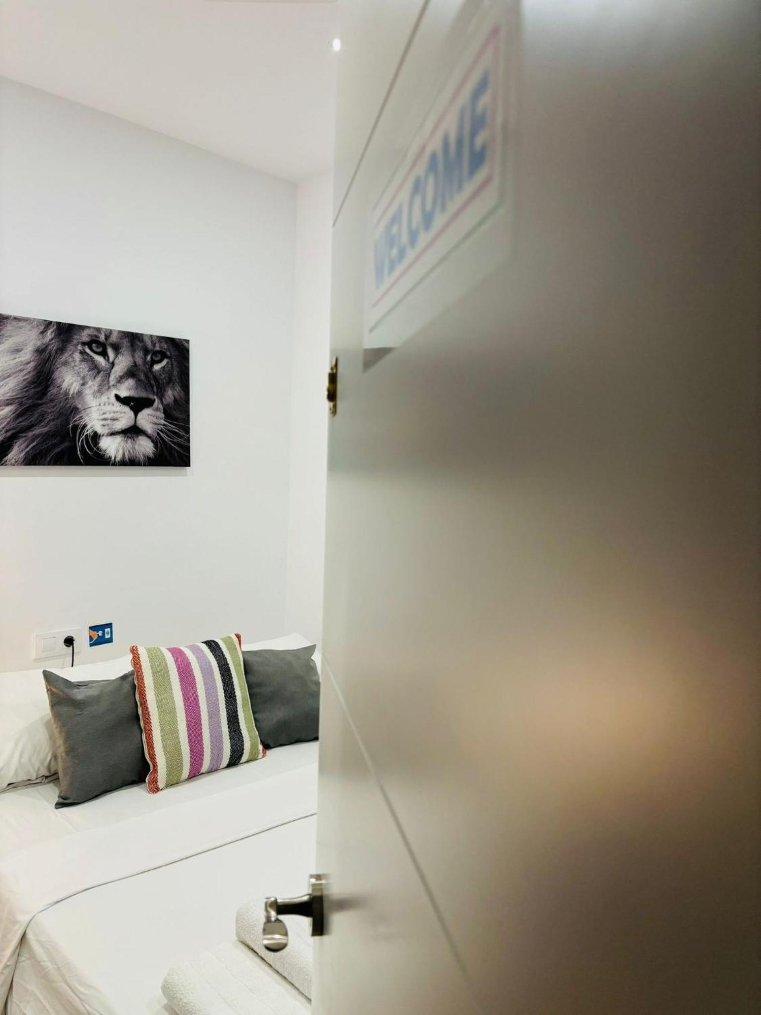 Habitaciones En Barcelona Kültér fotó
